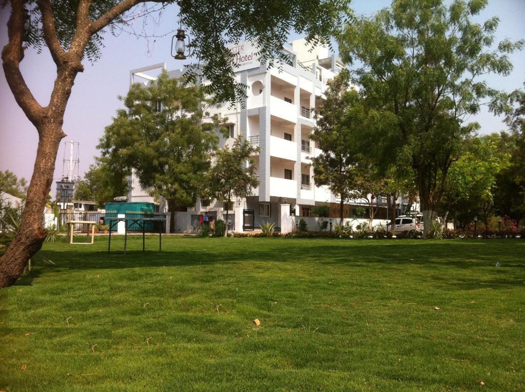 Oyster Airport Hotel Hyderabad Zimmer foto